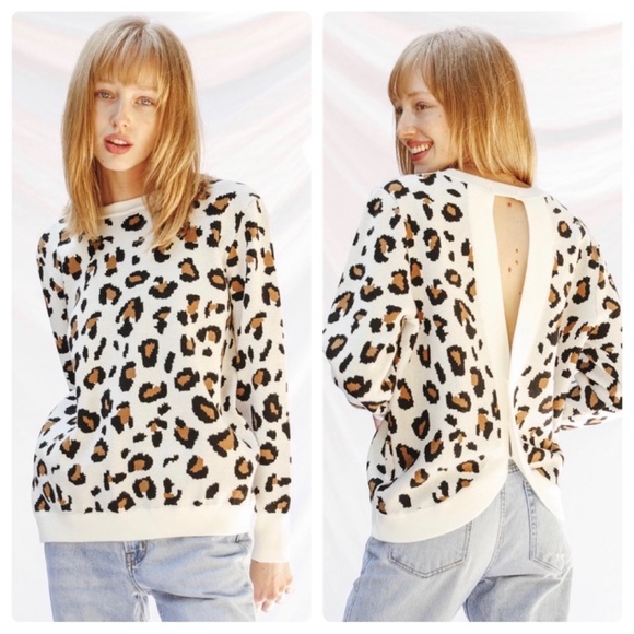 🍁New Fall🍁Leopard Print Cross Back Sweater - Picture 1 of 6